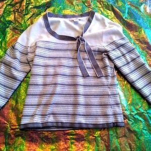 Petite Sophisticate Beautiful Sweater Size S